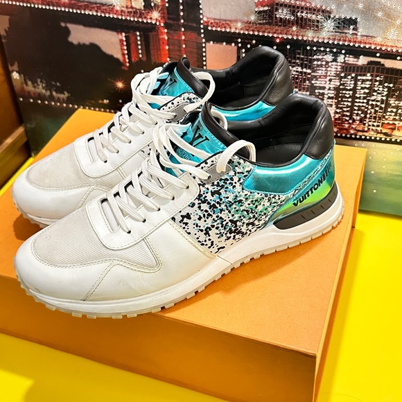 Louis Vuitton Runaway White and Teal Sneakers - Picture 4 of 15